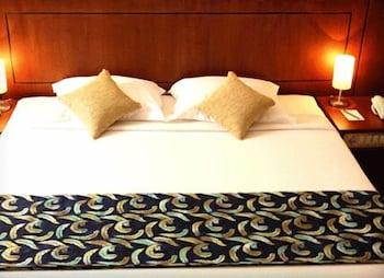 Hotel Oval Surabaya Eksteriør bilde