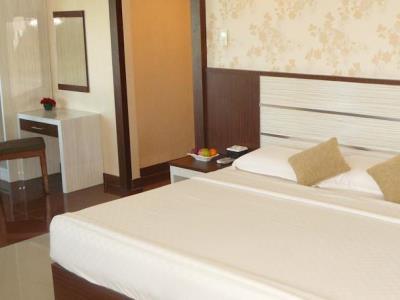 Hotel Oval Surabaya Eksteriør bilde